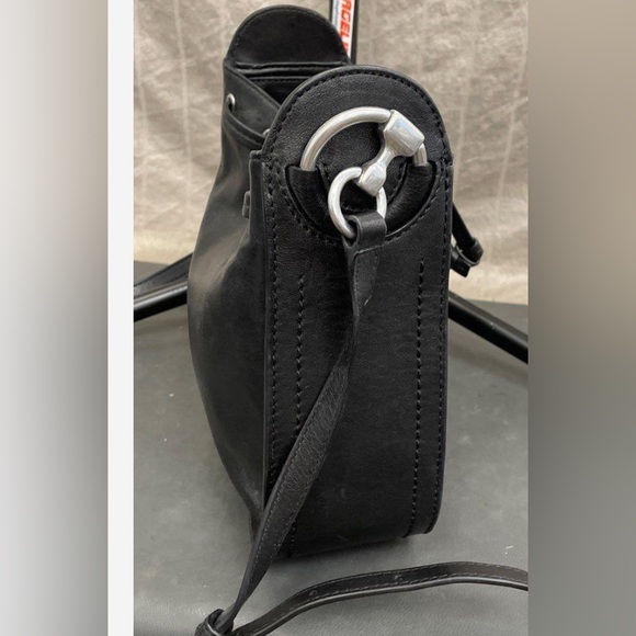 🛑 1 hour sale. Frye Black Leather Shoulder Bag - Picture 6 of 14